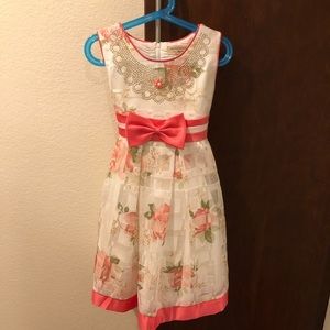 Elegant girls dress